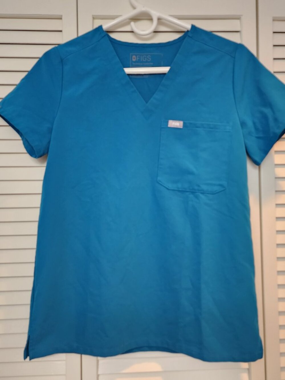Figs Women's Pacific Blue Catarina one Pocket Top XS - EUC